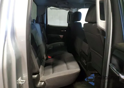 2017 Chevrolet Silverado K1500 Lt z USA, uszkodzony, nr VIN 1GCVKREC8HZ327003